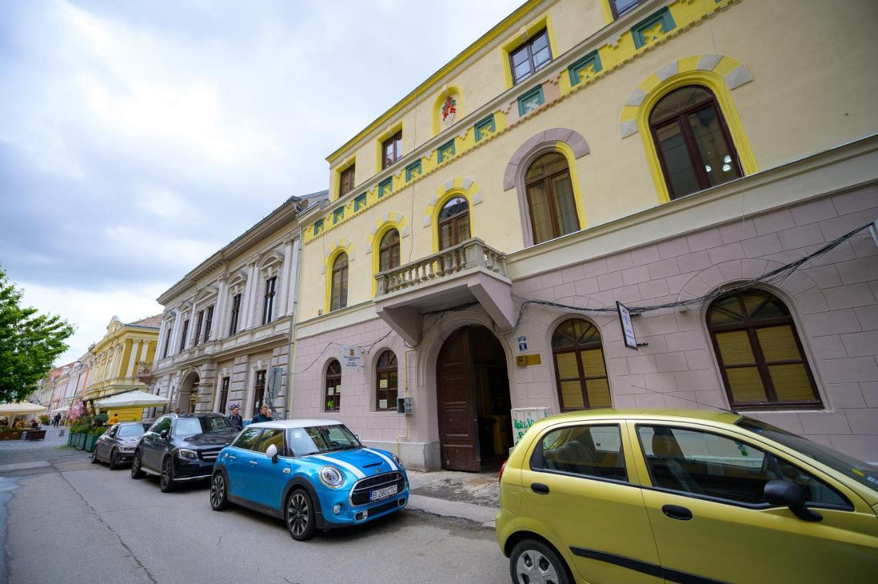 Unirii Old Square Apartments 4 Тимишоара Экстерьер фото